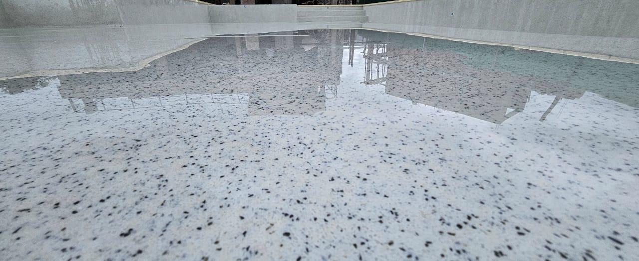 Piscina 25
